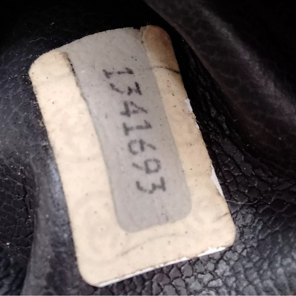 🏆💎💯 CHANEL Matelasse Black Lambskin Shoulder Bag - Picture 15 of 16